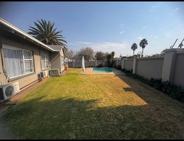 4 BEDROOM HOUSE FOR SALE IN VERWOERDPARK